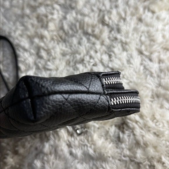 Steve Madden Black Quilted Clutch/Wristlet - Picture 9 of 11